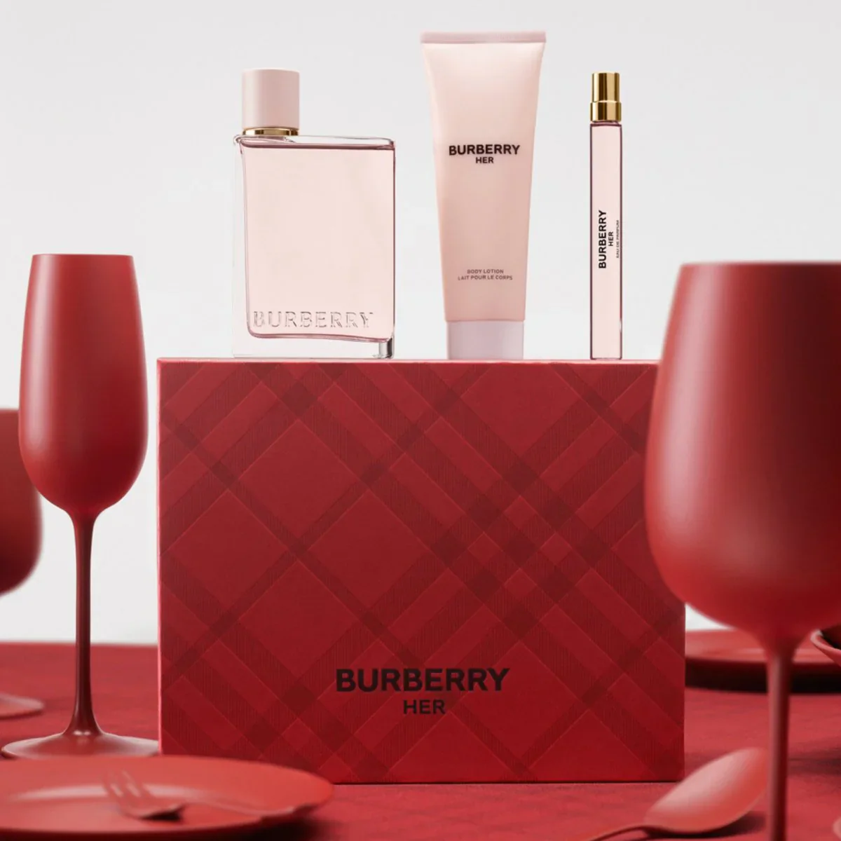 Burberry Her Gift Set 3-Piece By Burberry Eau de Parfum - Image 2