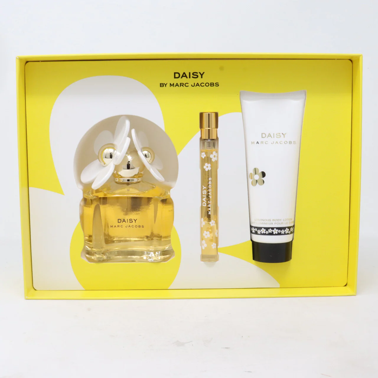 Daisy by Marc Jacobs Women 3pc Set Eau de Toilette - Image 2