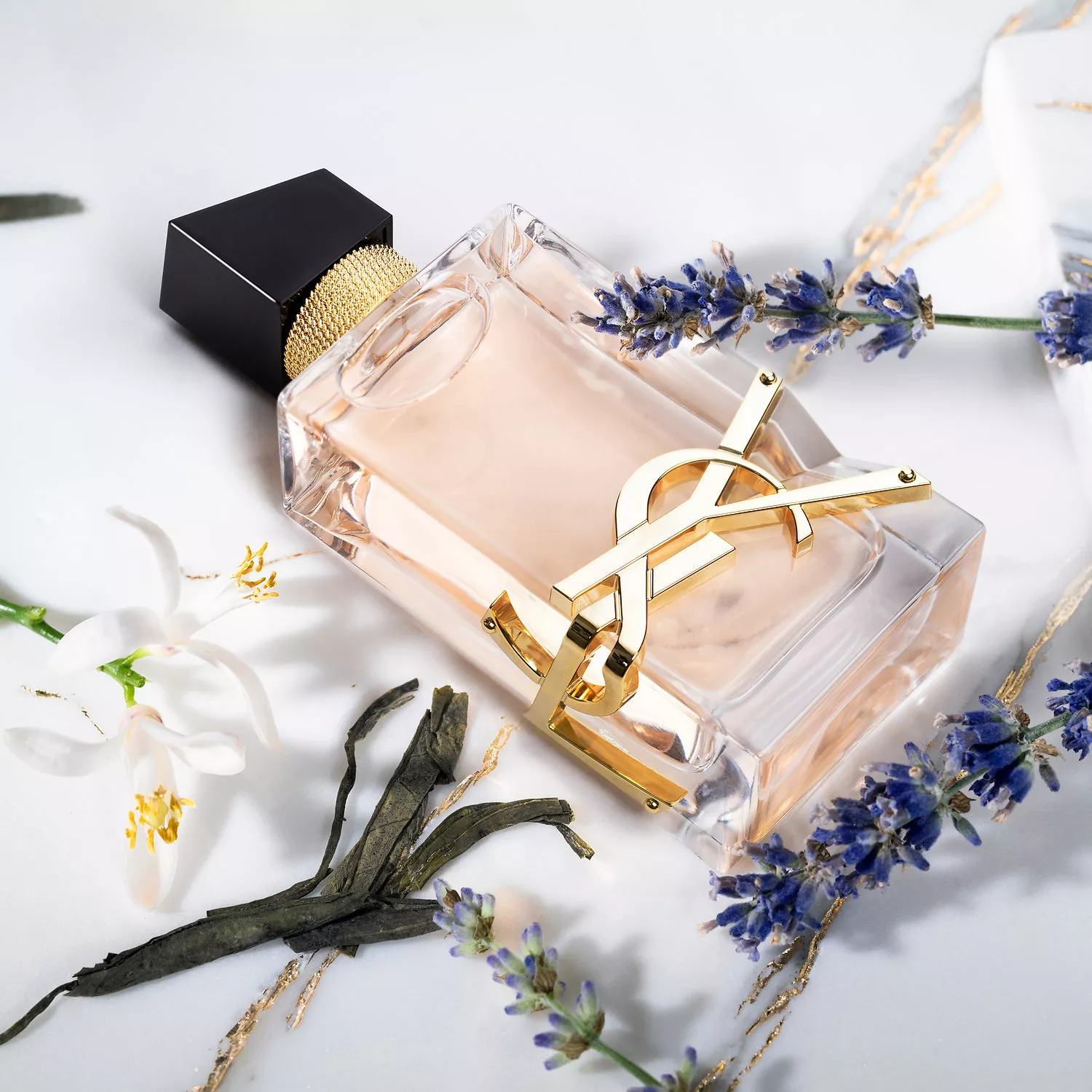 LIBRE Eau de Toilette by Yves Saint Laurent - Image 3