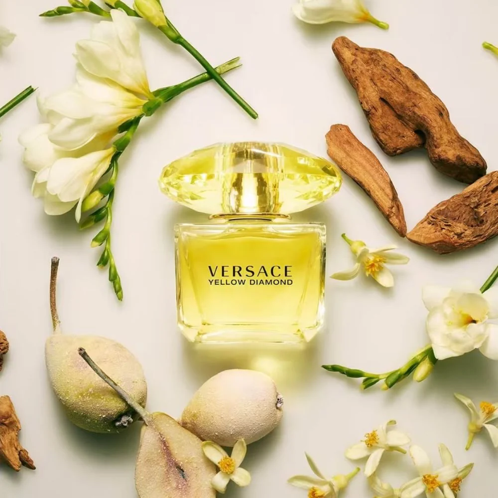 Yellow Diamonds Eau de Toilette by Versace - Image 3